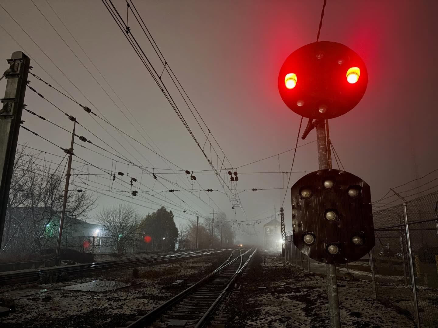 When I got off the train in Paoli Sunday night the fog and train signal were just begging me to take their picture.
